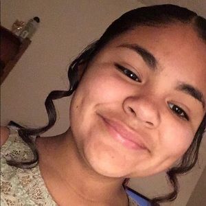 Meet your Posher, Lizzy